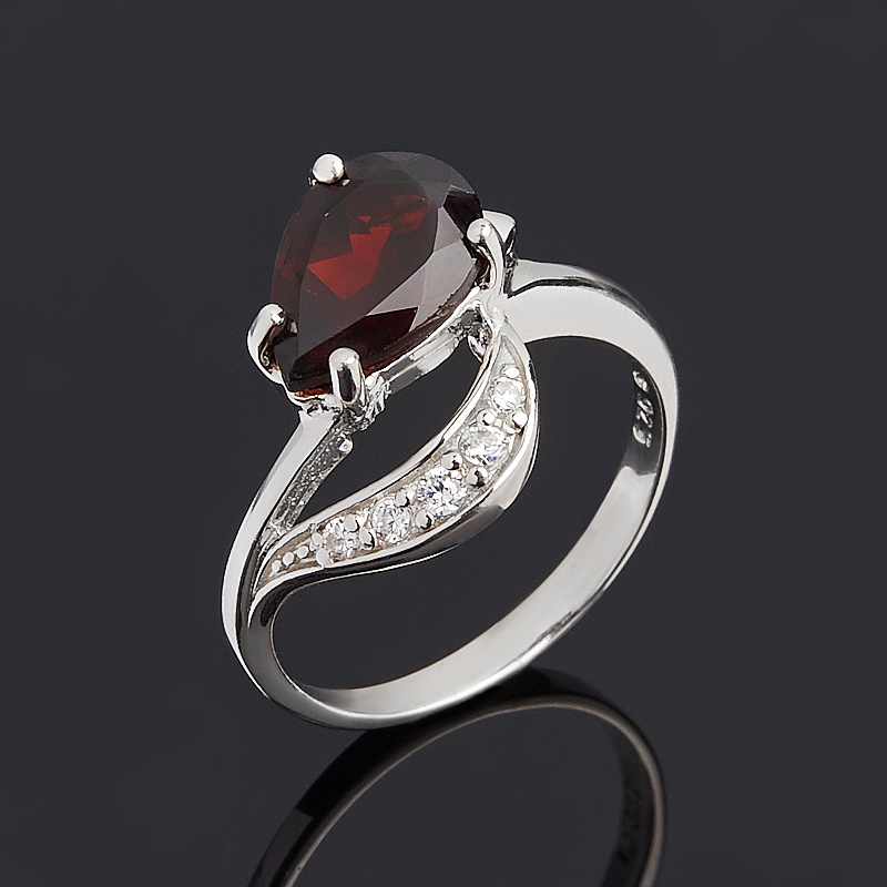 Кольцо гранат альмандин огранка (серебро 925 пр.) размер 16 
Кольцо гранат альмандин огранка (серебро 925 пр.) размер 16