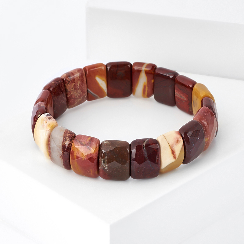 Браслет яшма мукаит огранка 18 см
Браслет яшма мукаит огранка 18 см