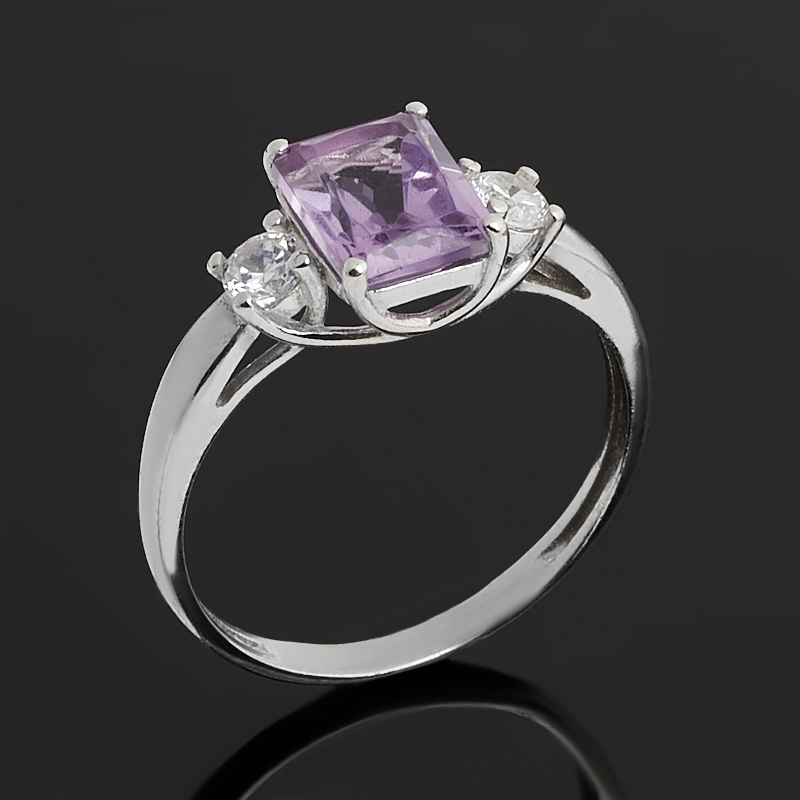 Кольцо аметист (серебро 925 пр. родир. бел.) огранка размер 17 
Кольцо аметист (серебро 925 пр. родир. бел.) огранка размер 17