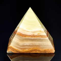 Пирамида оникс мраморный Пакистан 6-7 см