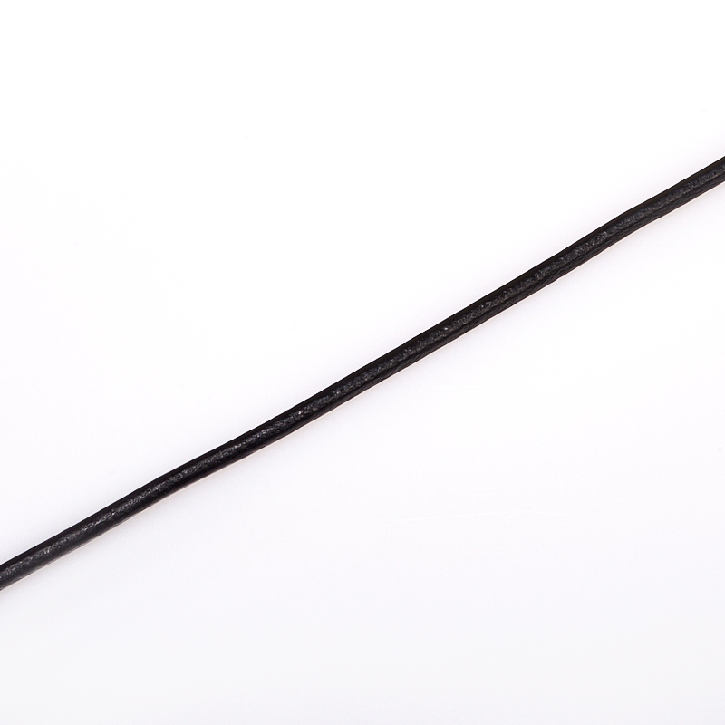 Шнурок (черный) 45 см (+4 см) (иск. кожа)