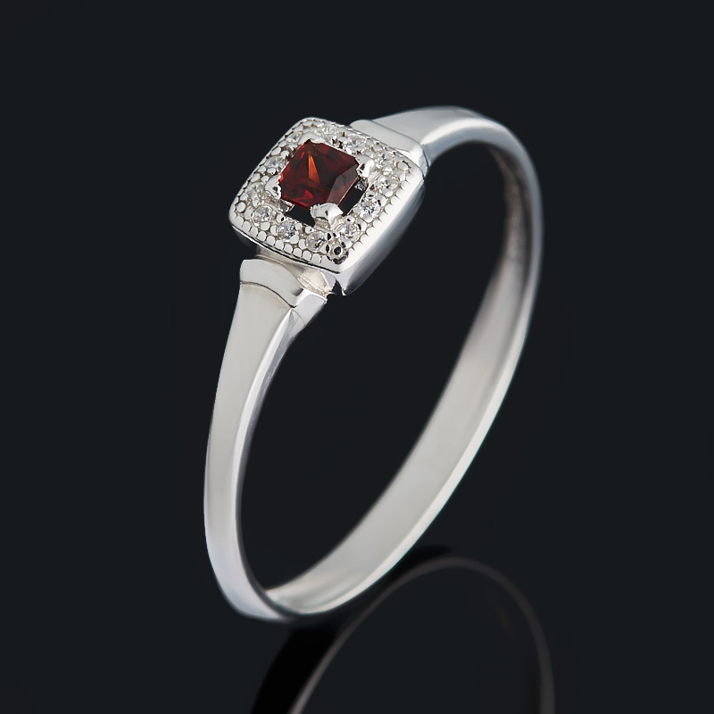 

Кольцо гранат альмандин огранка (серебро 925 пр.) размер 17,5