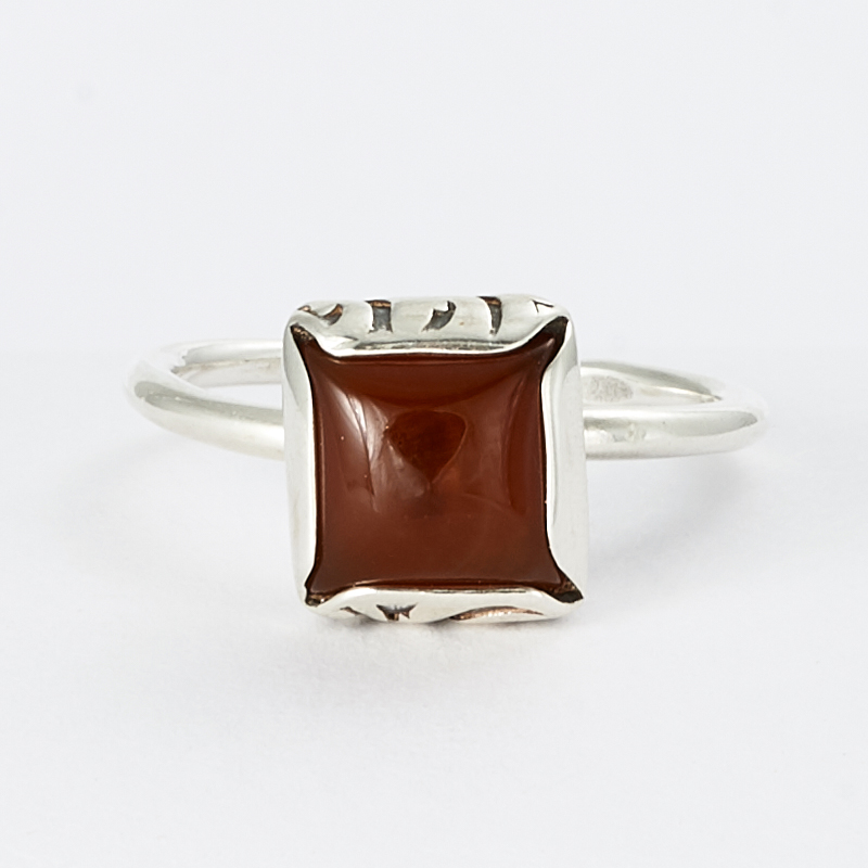 

Кольцо сердолик (серебро 925 пр.) размер 17,5