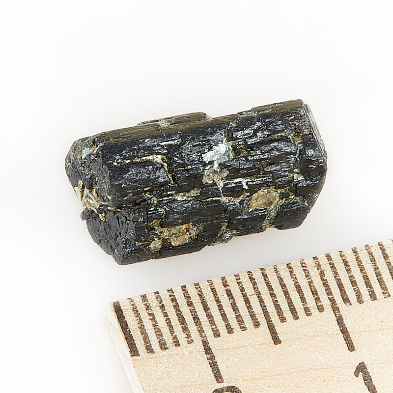 Кристалл турмалин черный (шерл) Россия (1,5-2 см) 1 шт