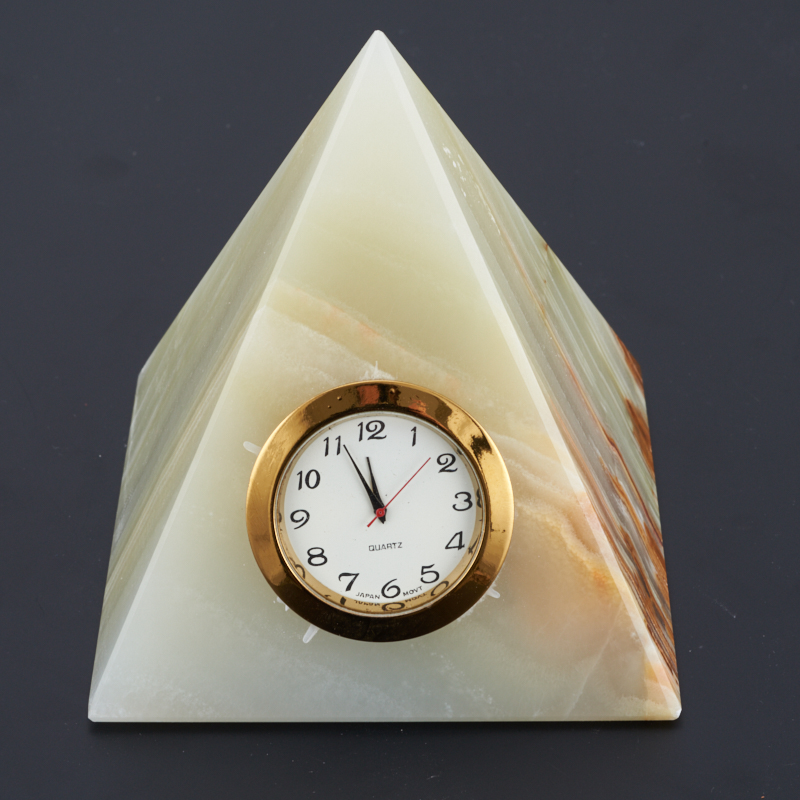Часы пирамида оникс мраморный Пакистан 10 см