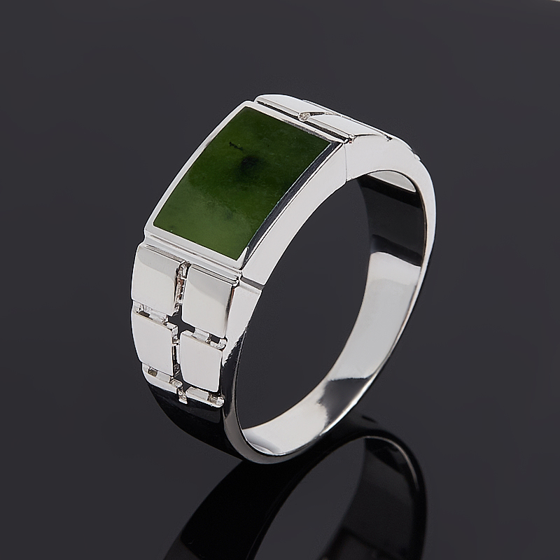 перстень с нефритом. нефрит украшения. ювелирочка кольцо нефрит. кольцо с белым нефритом. мужское серебряное кольцо с нефритом.