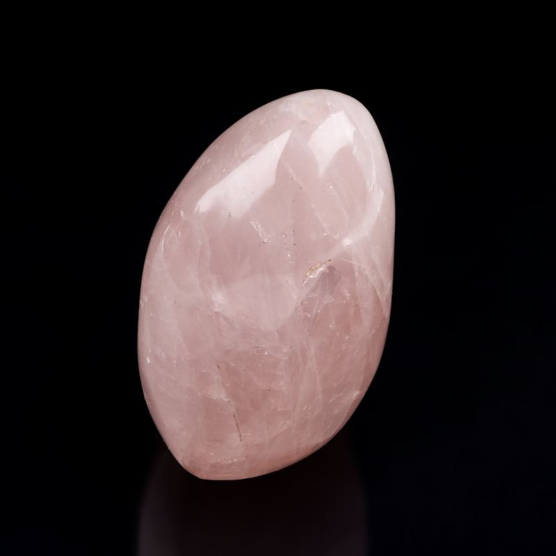 Розово белый камень. Мадагаскарский кварц. Звездчатый розовый кварц. Розовый кварц минерал. Розовый кварц и лазурит розовый.