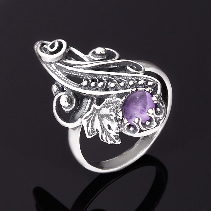

Кольцо аметист (серебро 925 пр.) размер 17,5
