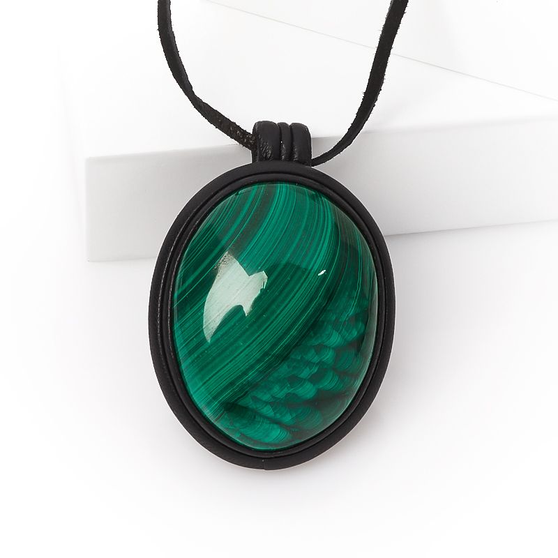 

Кулон малахит (кожа натуральная) овал