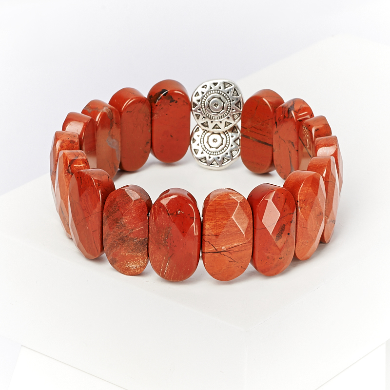 

Браслет яшма красная (биж. сплав) огранка 17 см