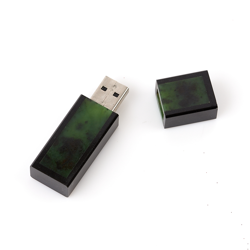 USB-флеш-накопитель долерит, нефрит 16 Гб