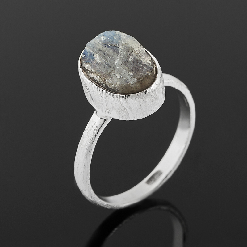 

Кольцо лабрадор (серебро 925 пр.) размер 18