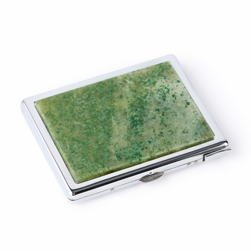 

Портсигар жадеит 8х10,5 см