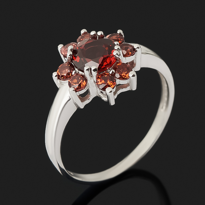 

Кольцо гранат альмандин (серебро 925 пр. родир. бел.) огранка размер 18