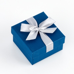 Подарочная упаковка (картон) под комплект (кольцо, серьги, кулон) (коробка) (микс) 60х60х35 мм