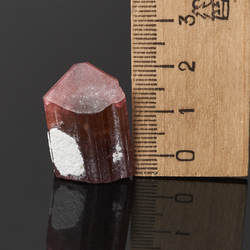 Кристалл турмалин розовый (рубеллит) Россия (2,5-3 см)