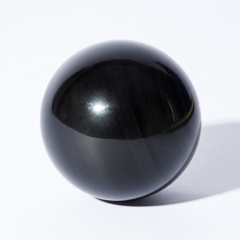 Черный шар купить. Черный обсидиан шар. Cm5310 чёрный обсидиан. Обсидиан камень шар. Золотистый обсидиан.