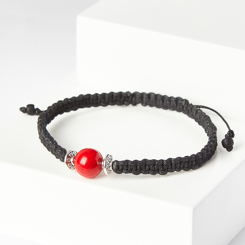 

Браслет коралл красный (биж. сплав, текстиль) шамбала 9 мм 17 см (регулируемый)