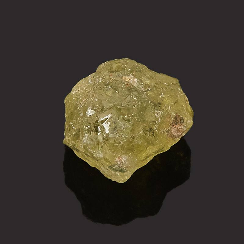 Образец гранат демантоид Мадагаскар (0,5-1 см)