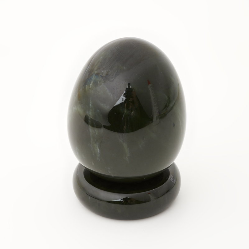 Яйцо нефрит зеленый Россия (на подставке) 5 см