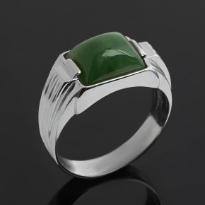 Кольцо нефрит зеленый Россия (серебро 925 пр.) размер 19