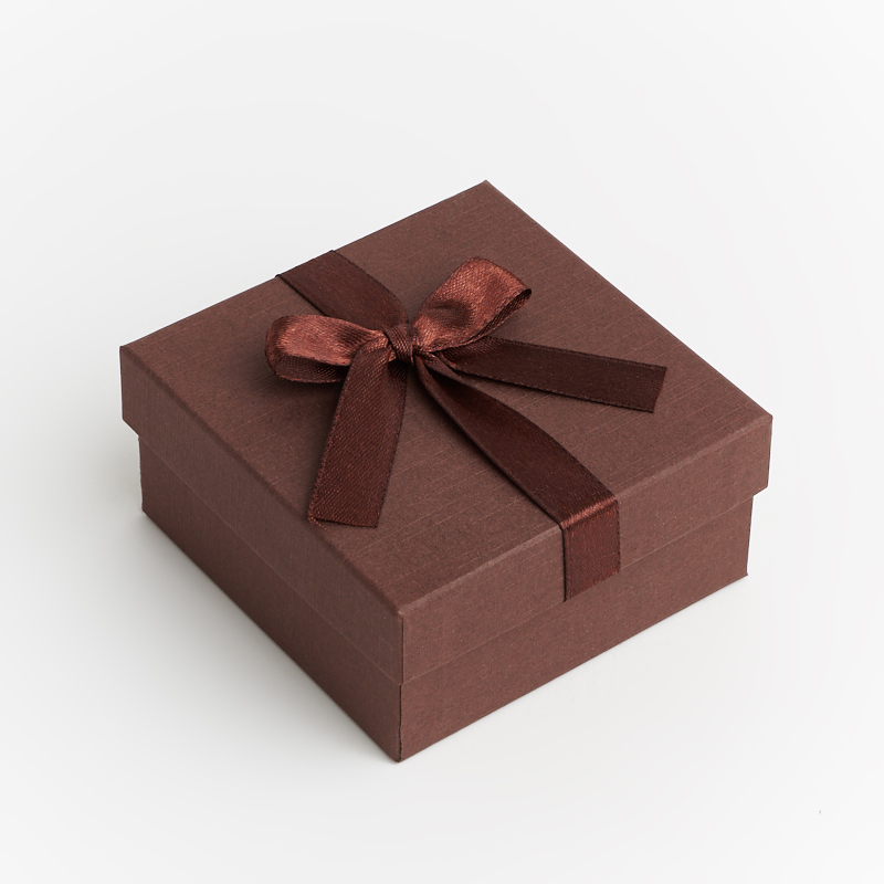 Подарочная упаковка (картон) под комплект (кольцо, серьги, кулон) (коробка) (коричневый) 80х80х40 мм