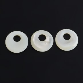 Кулон перламутр белый Индонезия круг 1,5-2 см
