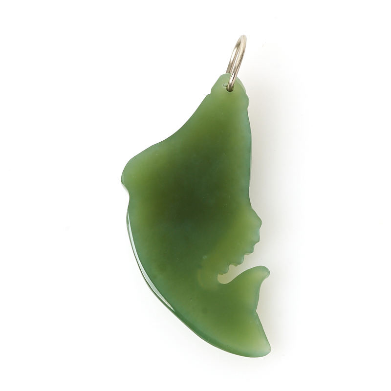 Кулон нефрит зеленый Россия (биж. сплав) рыба 5,5 см