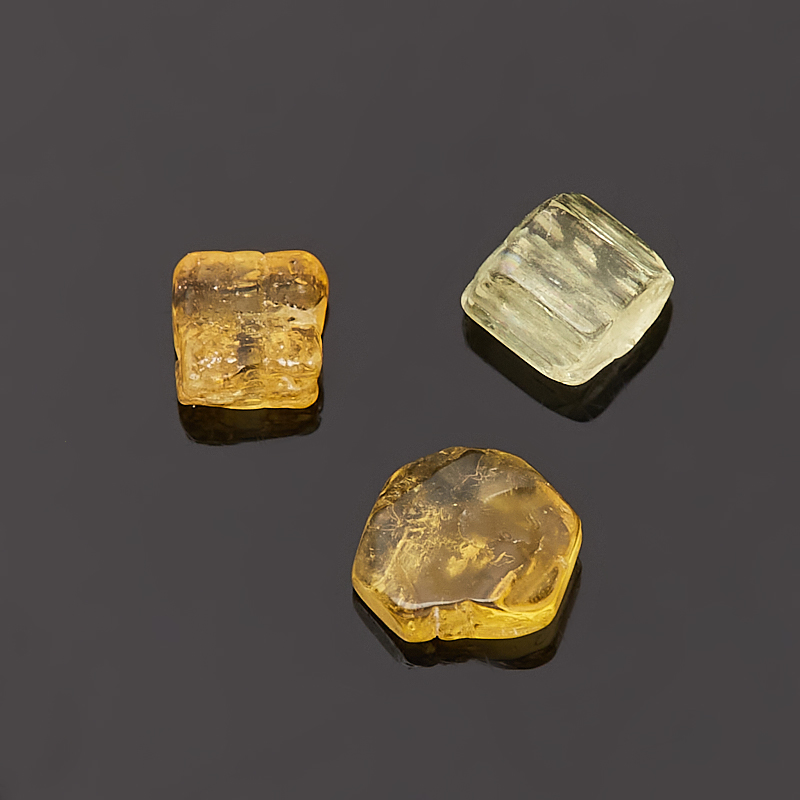 Кристалл берилл желтый (гелиодор) Россия (до 0,5 см) (1 шт)