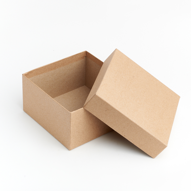 Подарочная упаковка (картон) универсальная (коробка) (бежевый) 135х135х75 мм
