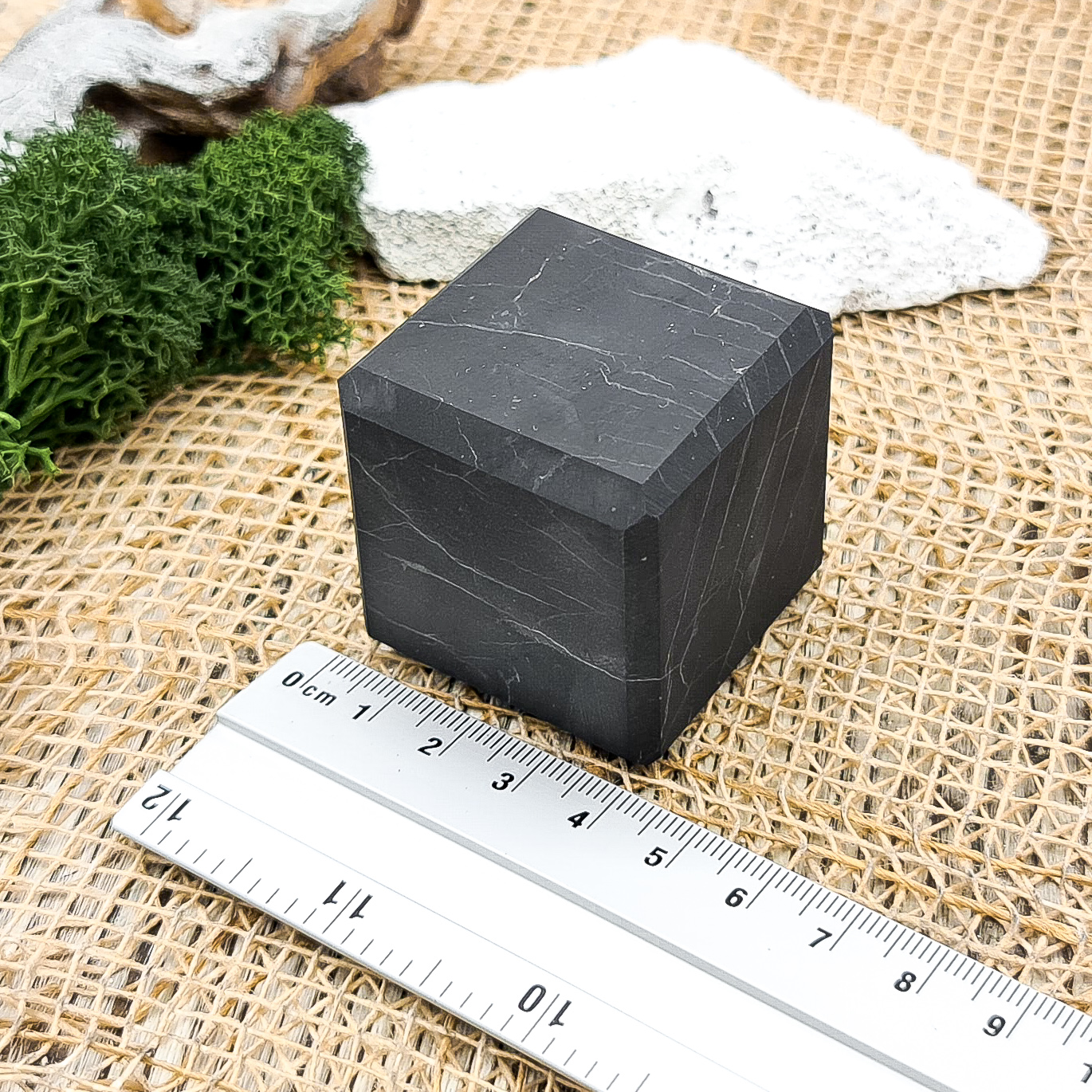 Куб шунгит шлифованный Россия 4 см