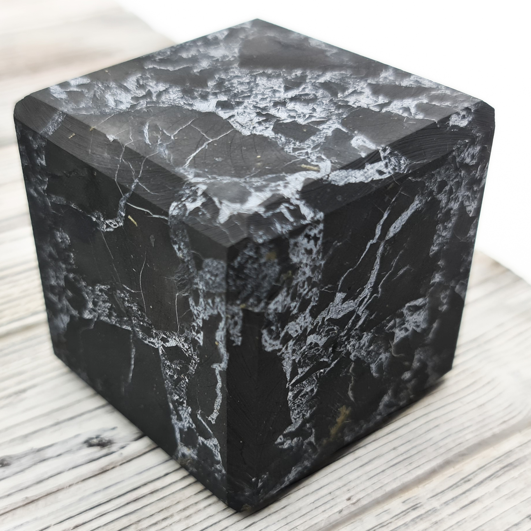 Куб шунгит с кварцем Россия (Максовский карьер) 6 см