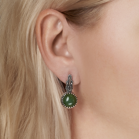 Купить натуральный камень нефрит в интернет-магазине Минерал Маркет!