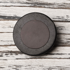 Пластина шунгит полированный с гравировкой Трискель Россия 3 см