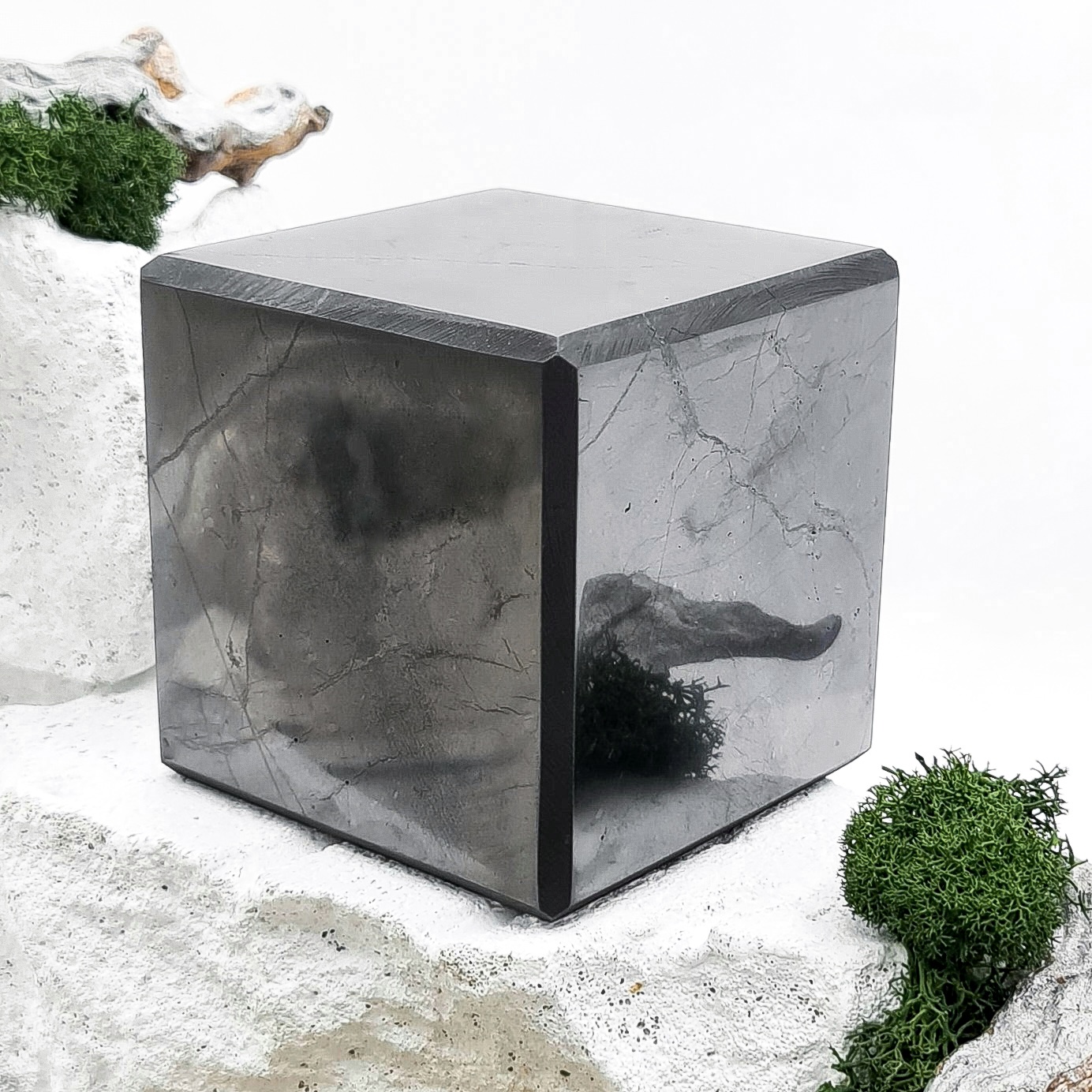 Куб Шунгит полированный 10 см