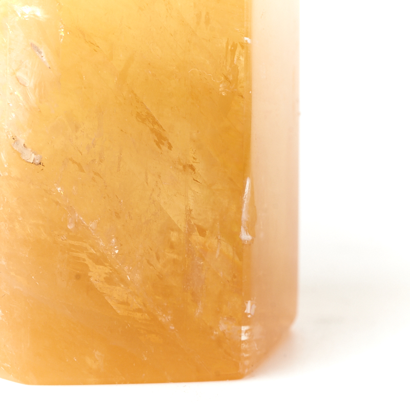 Кристалл кальцит желтый Китай (ограненный) M (7-12 см)