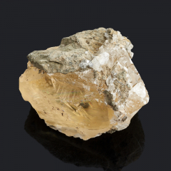 Образец кальцит желтый Казахстан S (4-7 см)