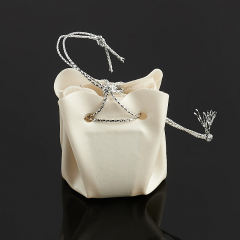 Подарочная упаковка универсальная (мешочек объемный) (слоновая кость) 40х40х35 мм