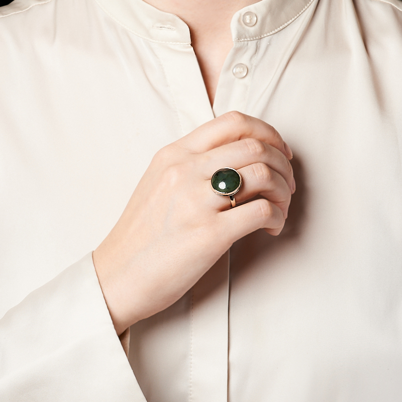 Кольцо нефрит зеленый Россия (мельхиор) размер 18,5