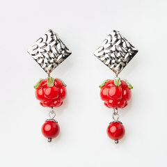Серьги коралл красный Индонезия (сталь хир., стекло) пуссеты