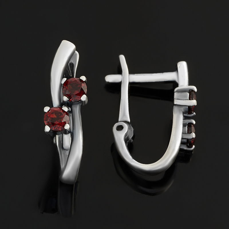 Серьги гранат альмандин Индия (латунь оксидир., посеребр.) огранка