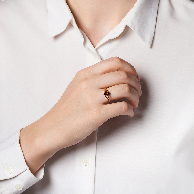 Кольцо гранат альмандин Индия (латунь позолота) огранка размер 17