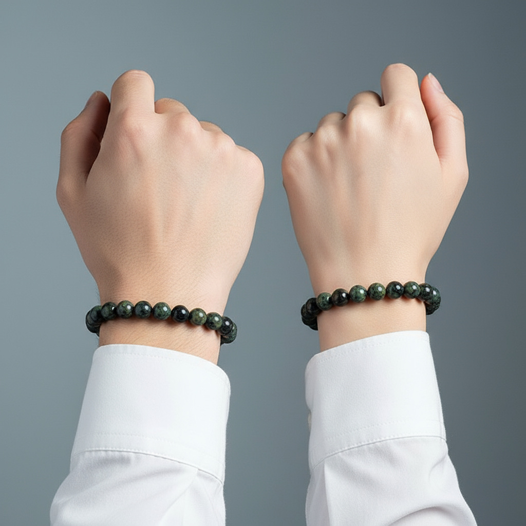 Браслет яшма зеленая Мадагаскар 10 мм 17 см