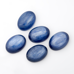 Кабошон кианит синий Бразилия (1 шт) 10*8 мм