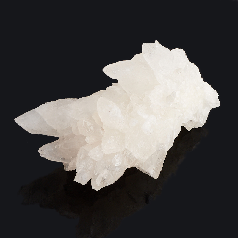 Образец арагонит белый Мексика M (7-12 см)