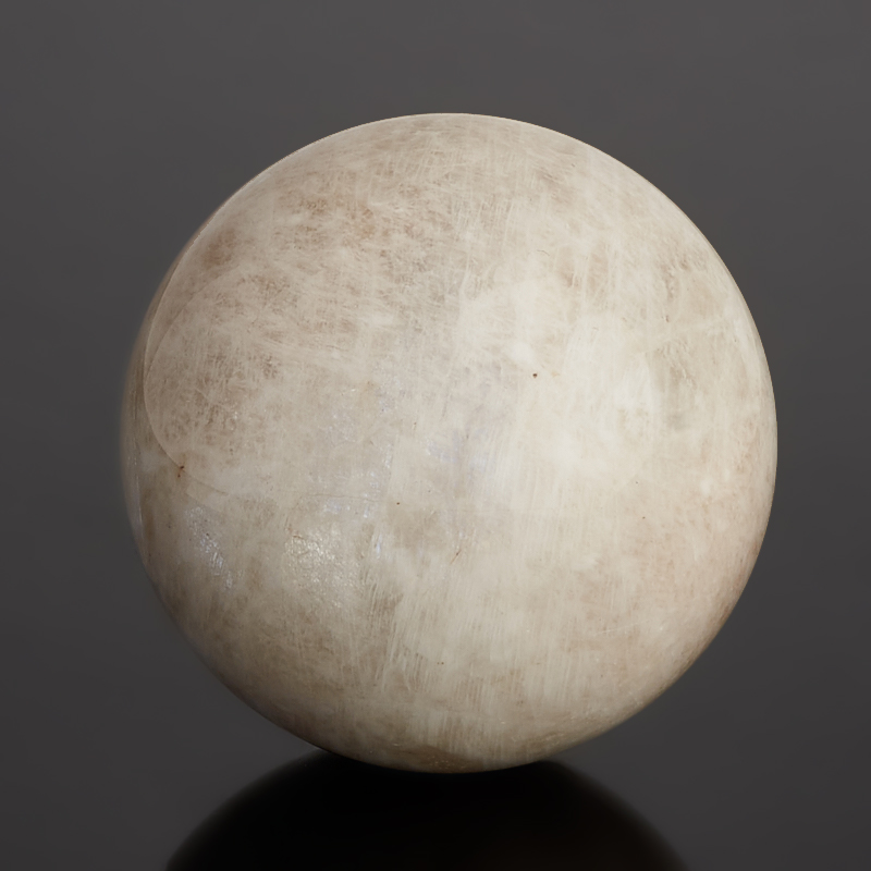 Шар лунный камень (беломорит) Индия 4,5-5 см