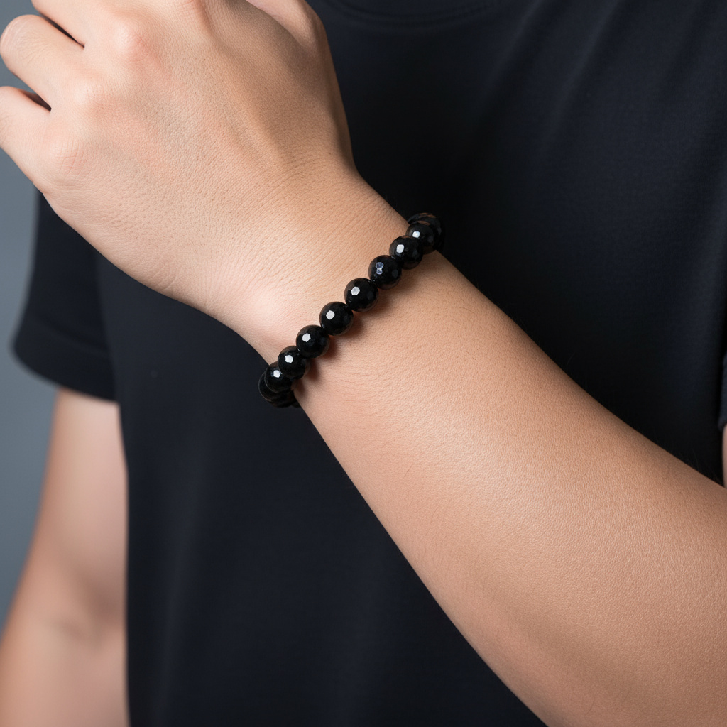 Браслет агат черный Бразилия огранка 10 мм 17 см