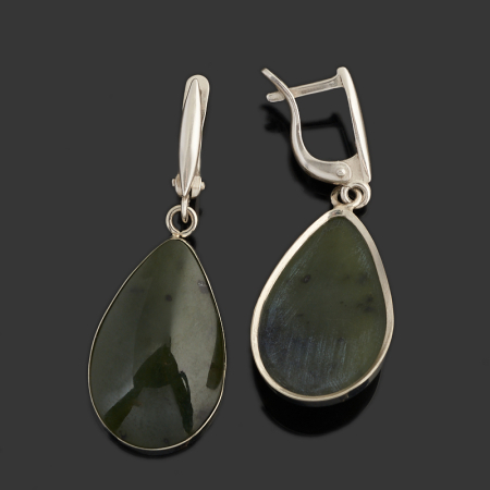 Купить натуральный камень нефрит в интернет-магазине Минерал Маркет!