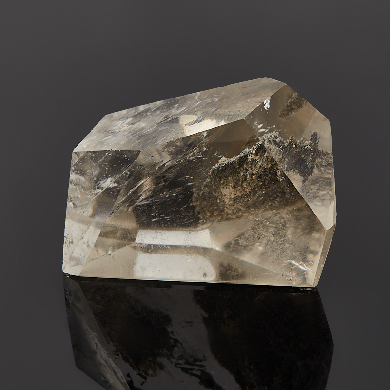 Кристалл кварц с хлоритом Бразилия (ограненный) S (4-7 см)