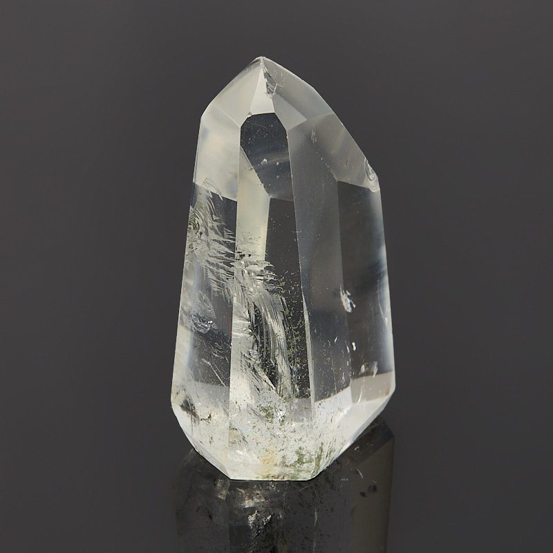Кристалл кварц с хлоритом Бразилия (ограненный) S (4-7 см)